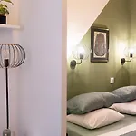 Time Out Гостевой дом 4*